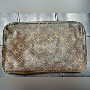 Louis Vuitton Monogram Trousse Toilette 28 Pouch Clutch